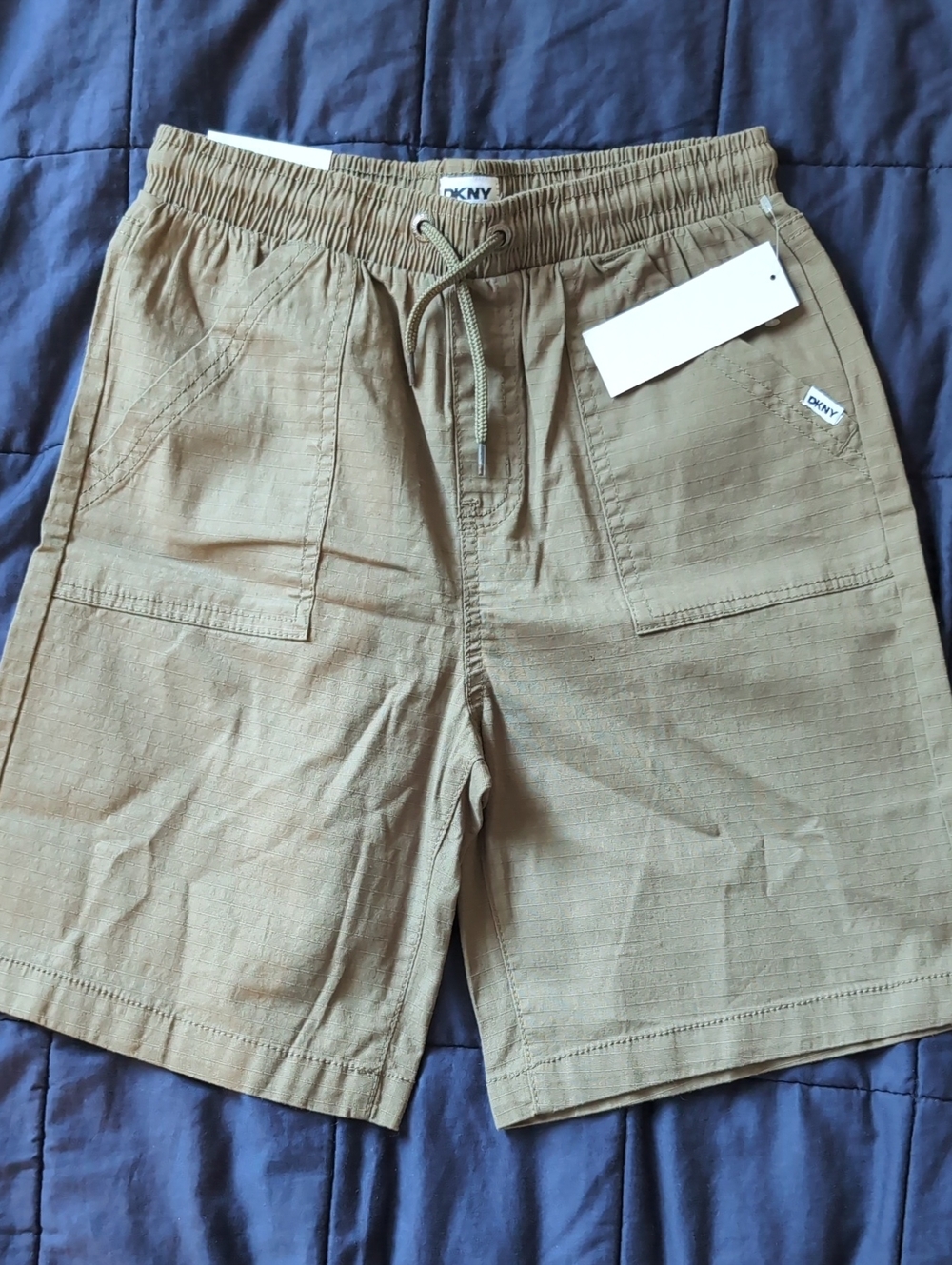 DKNY Boy's Green Pull-on Elastic Waistline w/Drawstring Shorts - Size L(14/16)